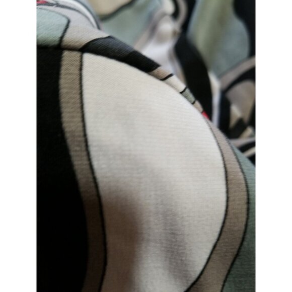 Cato Women's Plus 22W Top Faux Wrap Empire Waist 3/4 Sleeve Black Red Asymmetric - Picture 6 of 10